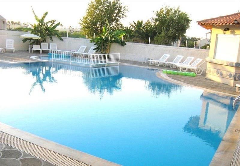 Frosini Hotel Lambi  Zewnętrze zdjęcie