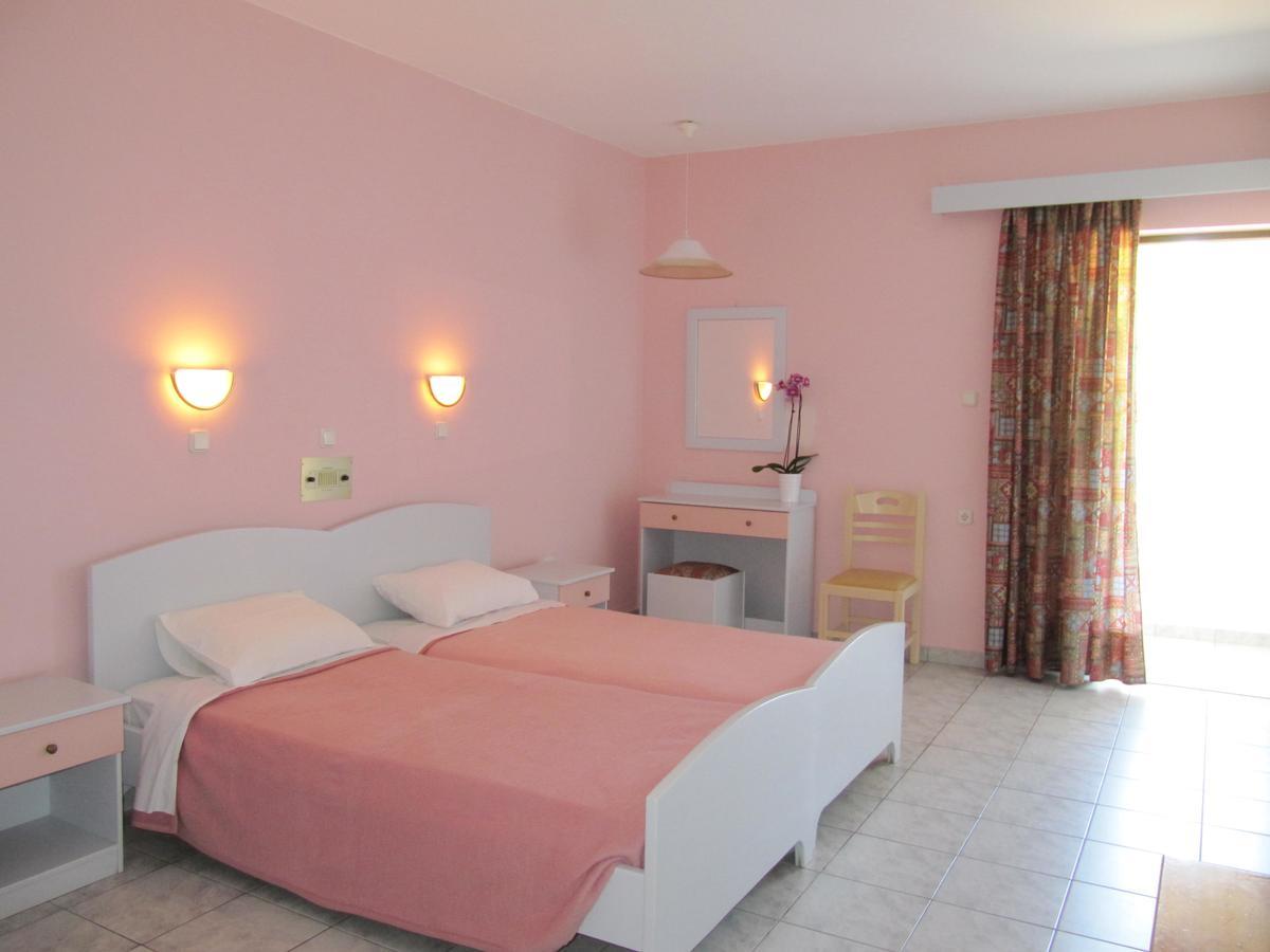Frosini Hotel Lambi  Zewnętrze zdjęcie