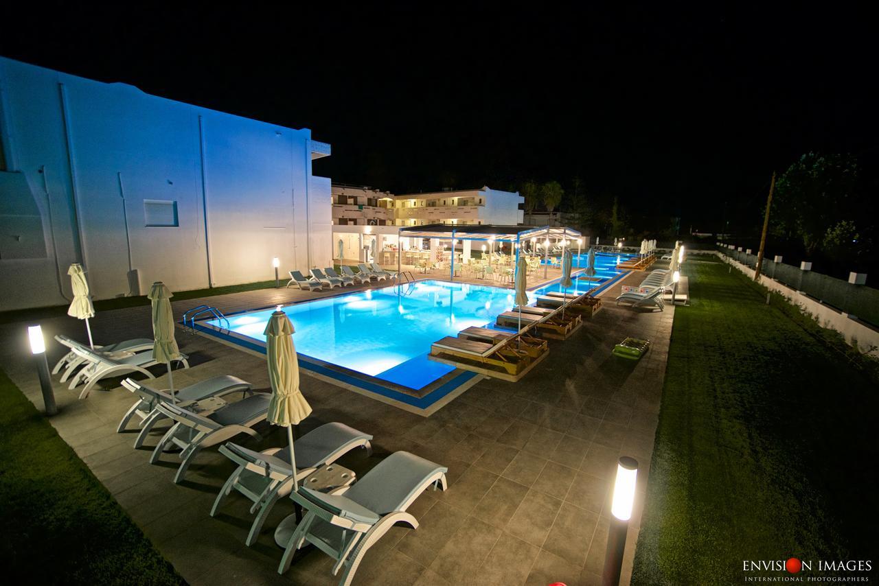 Frosini Hotel Lambi  Zewnętrze zdjęcie