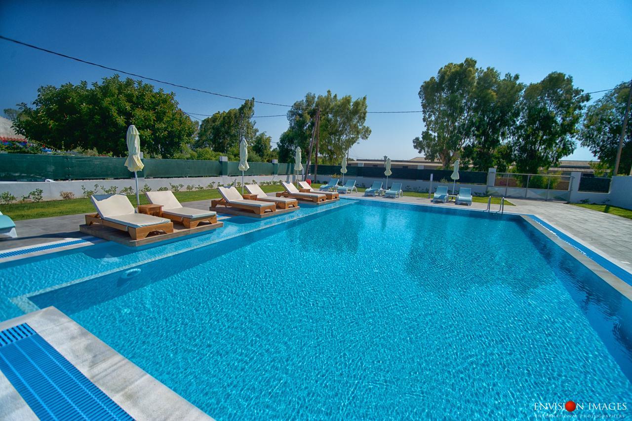 Frosini Hotel Lambi  Zewnętrze zdjęcie